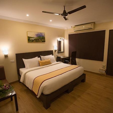 Hotel Ashok Residency Ченнаї Екстер'єр фото