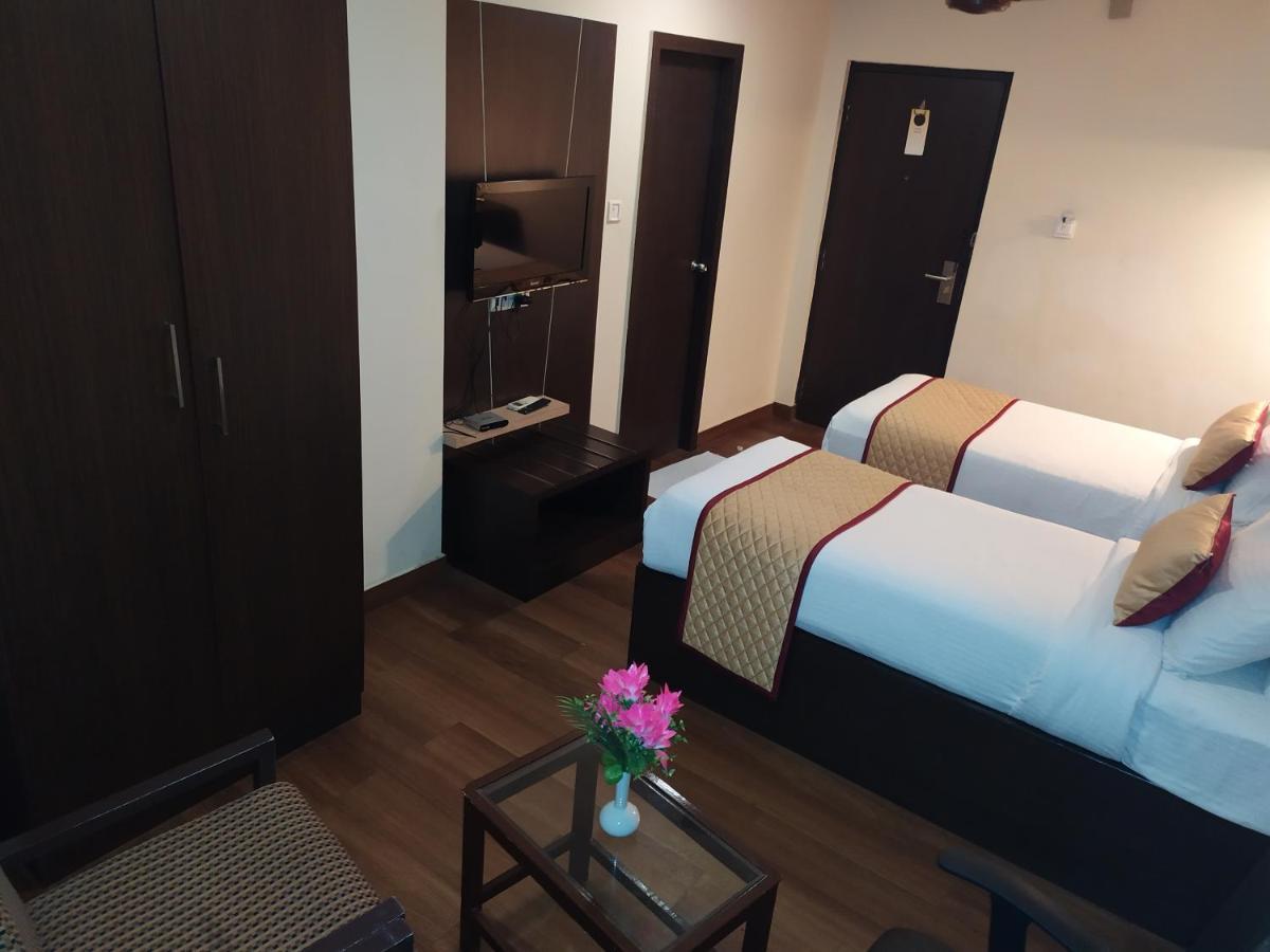Hotel Ashok Residency Ченнаї Екстер'єр фото