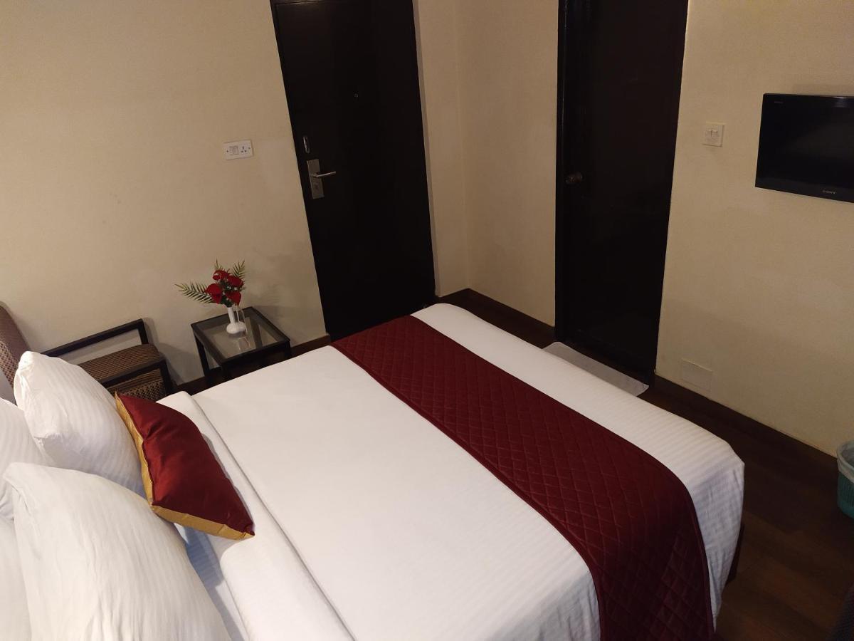 Hotel Ashok Residency Ченнаї Екстер'єр фото
