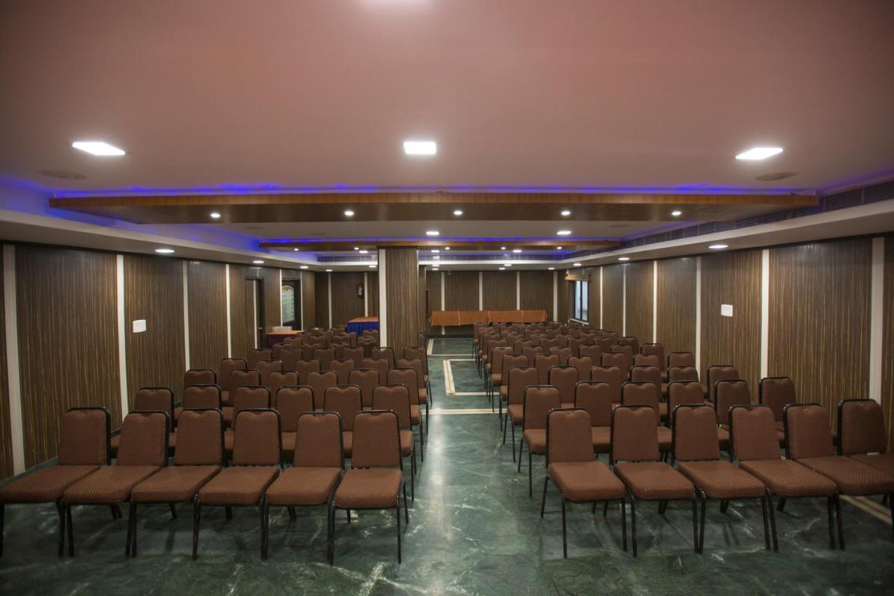 Hotel Ashok Residency Ченнаї Екстер'єр фото